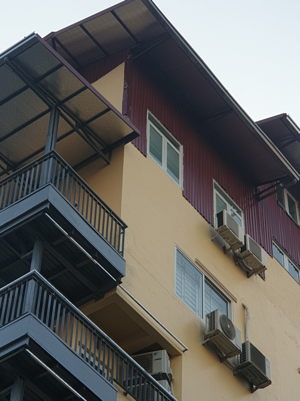 Sửa chữa nhà tập thể cũ tại Hà Nội 