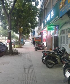 Bán nhà mặt phố