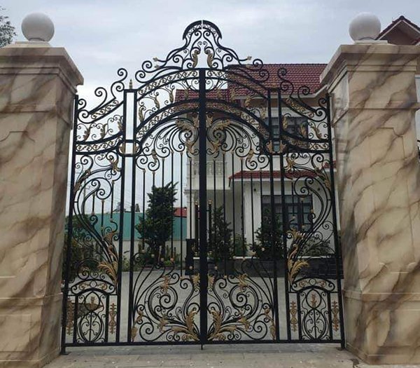 Cổng sắt mỹ nghệ đẹp tại Hà Nội