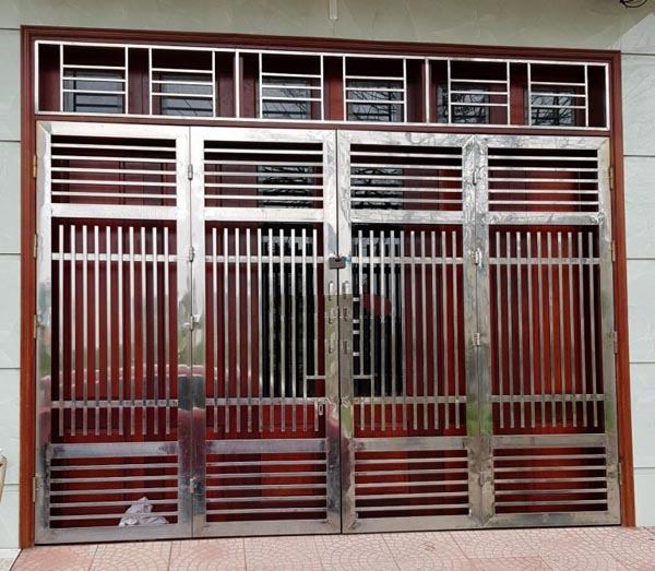 Cổng 4 cánh inox đẹp Hà Nội