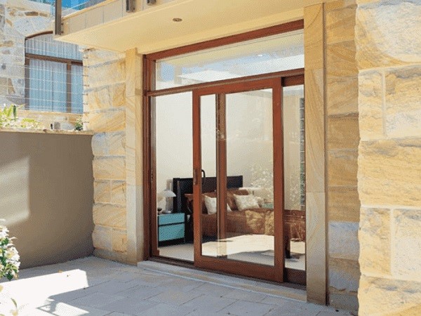 Làm cửa nhôm kính giá rẻ tại Hà Nội 