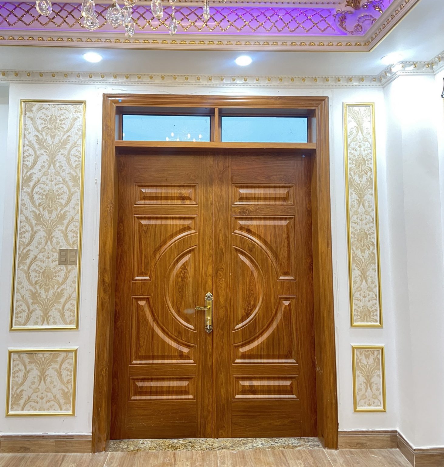 Cửa sắt vân gỗ 4 cánh tại Hà Nội