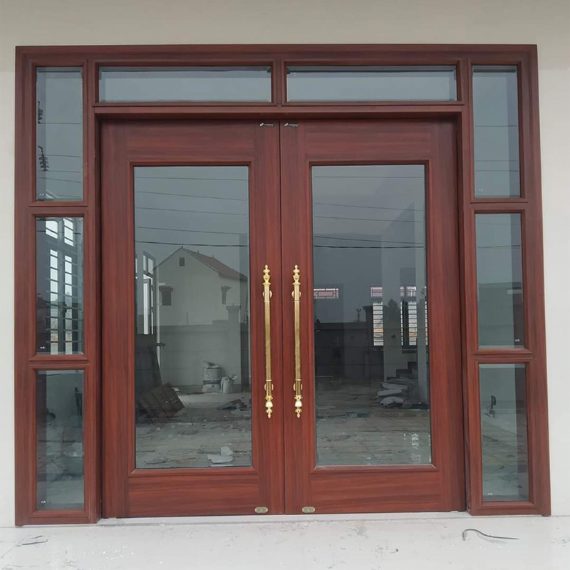 Cổng sắt 4 cánh giả gỗ ở tại Hà Nội 