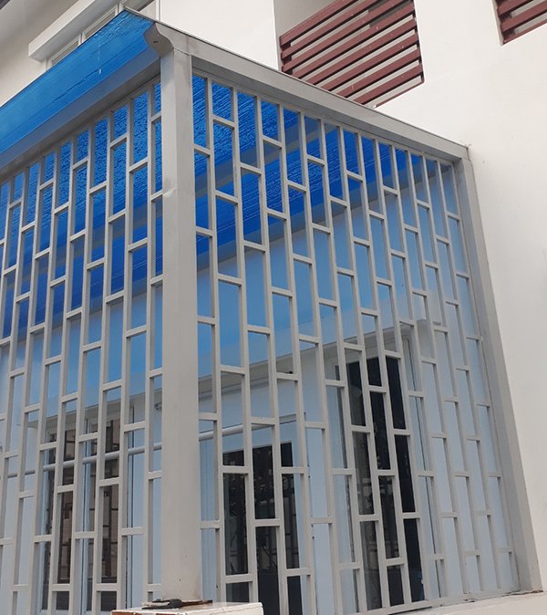 mẫu khung sắt bảo vệ ban công đẹp tại Hà Nội