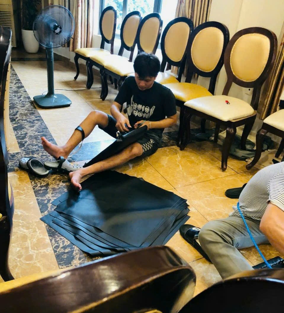 sửa da ghế sofa tại nhà hà nội