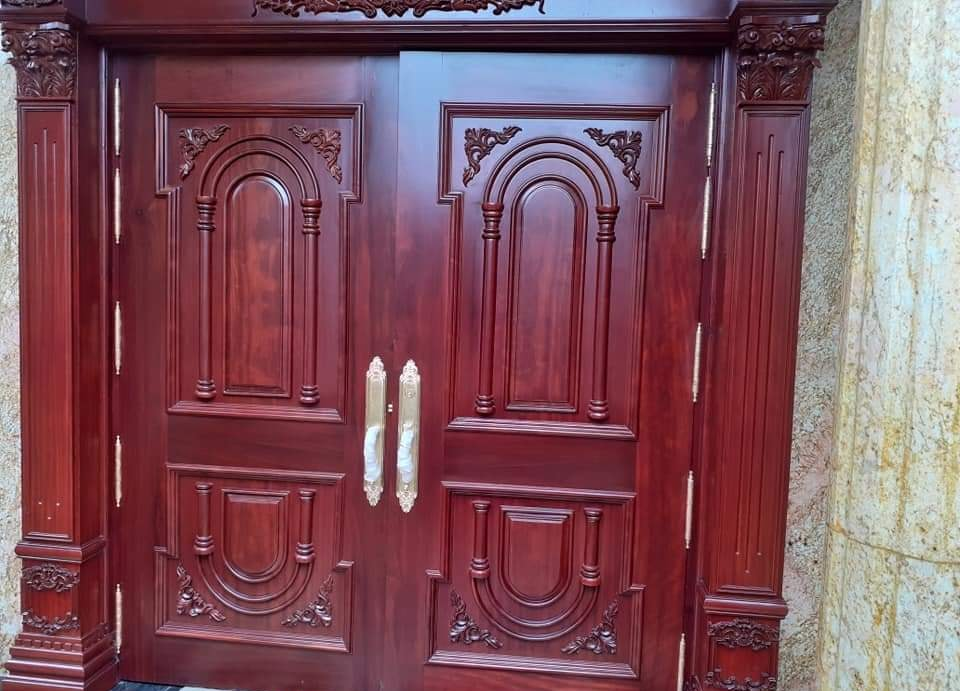 Sơn PU cửa gỗ tại nhà Hà Nội