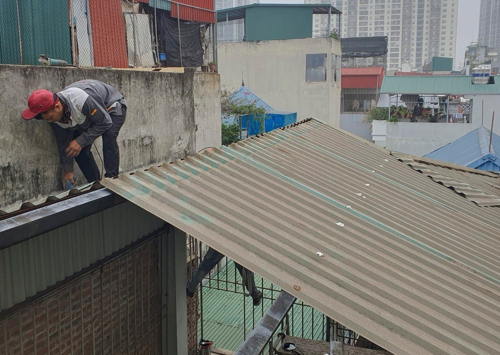 Sửa chữa nhanh chóng, ngăn thấm nước hiệu quả, thợ giỏi có mặt trong 30 phút.