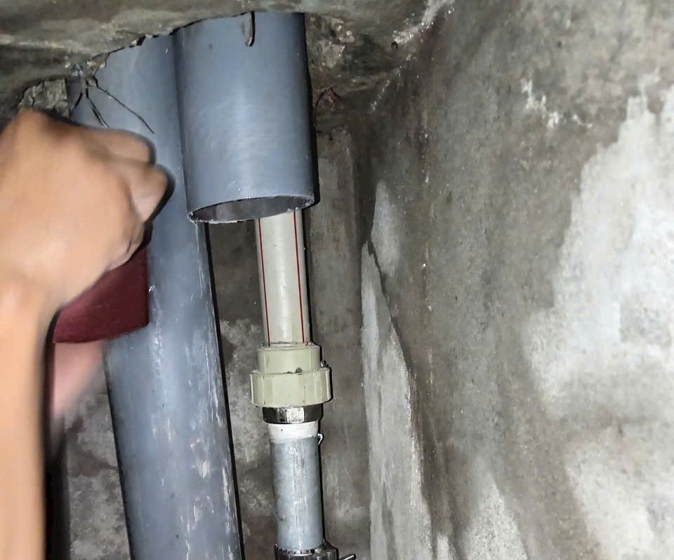 Thợ sửa ống nước bị rò rỉ tại Hà Nội, xử lý nhanh chóng