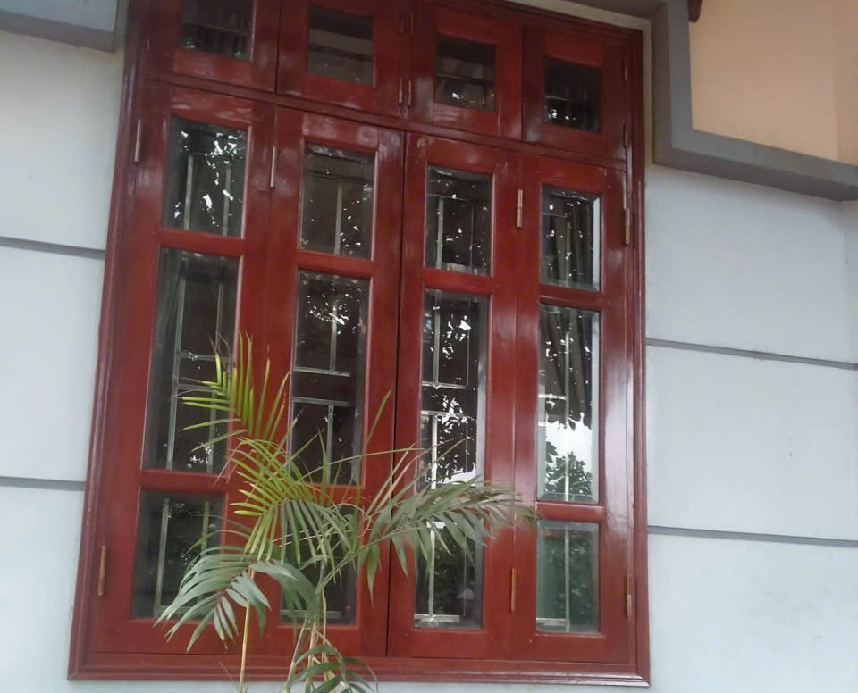 nâng tầm thẩm mỹ và bảo vệ cửa lâu dài.