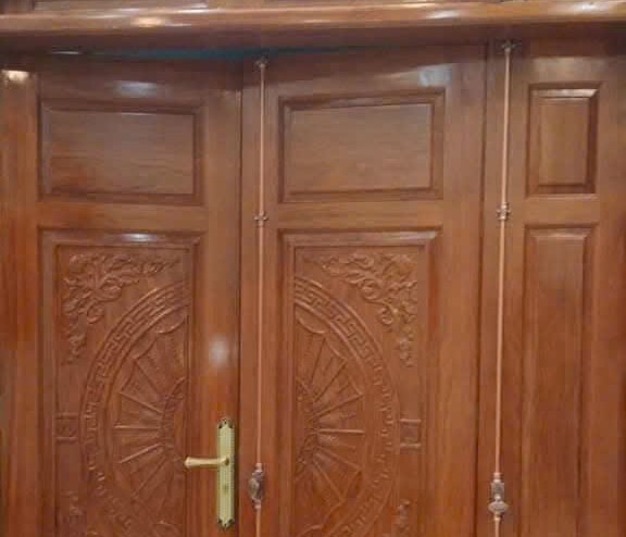 Sơn PU cửa gỗ ngoài trời ở tại Hà Nội