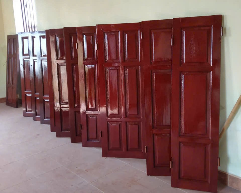 Sơn PU cửa gỗ ngoài trời ở tại Hà Nội chất lượng cao