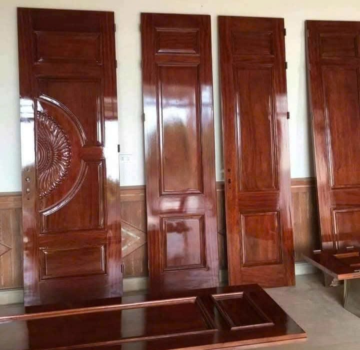 thợ đang thi công