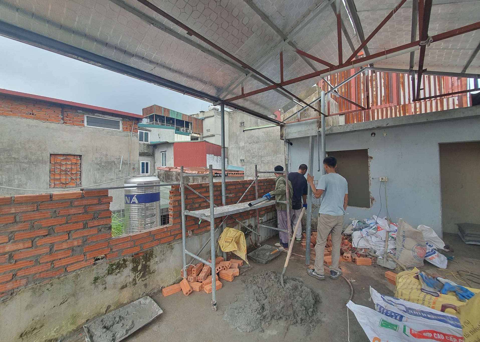nâng cao thẩm mỹ và độ bền cho ngôi nhà phố
